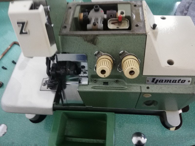 修理完了 ブラザー本縫い工業用糸切りミシDB2-B737-313 糸切りできない